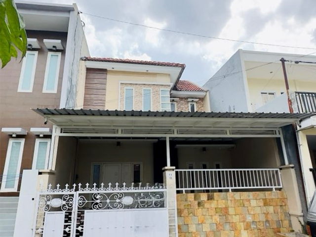 DIJUAL rumah Pakuwon City dekat Pakuwon city mall