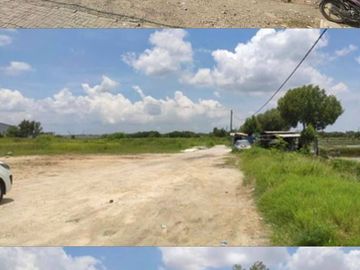 Gresik, Jawa Timur - Air, Internet, Secure parking