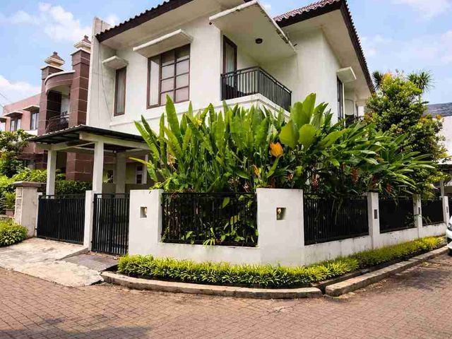 Rumah Tropis Modern Cluster Cirendeu Hanya 10 menit ke MRT lebak bulus