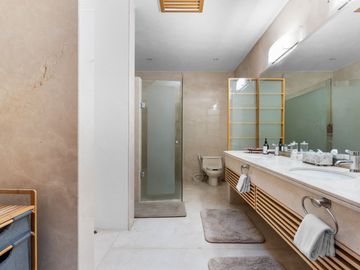 place photo 43