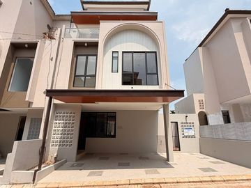 Jawa, PIDIE, Aceh, Indonesia - Air, Pay TV access