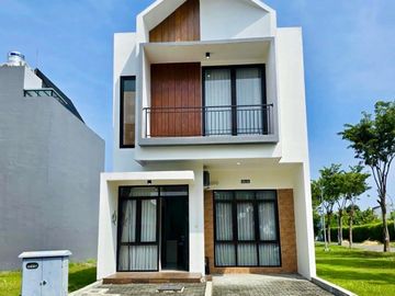 Dijual Rumah Baru Pakuwon City Full Furnish Siap Huni