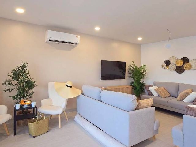 place photo 90