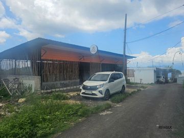 Komersial untuk disewakan di Batukandik