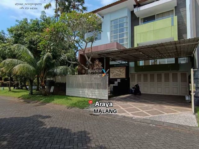 Rumah Hook Split Level Di Perumahan Araya Blimbing Kota Malang