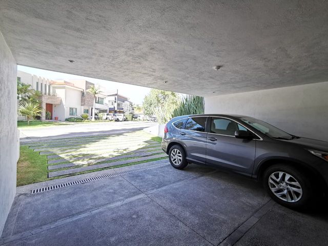 place photo 43