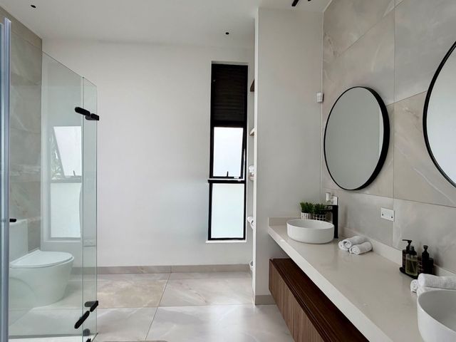 place photo 52