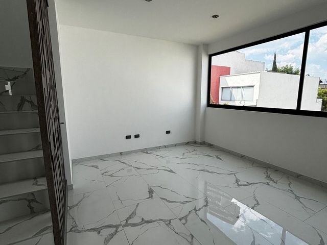 place photo 52