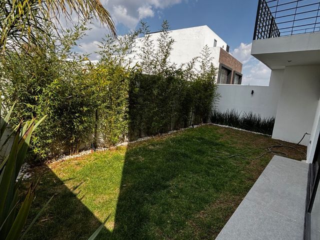 place photo 79