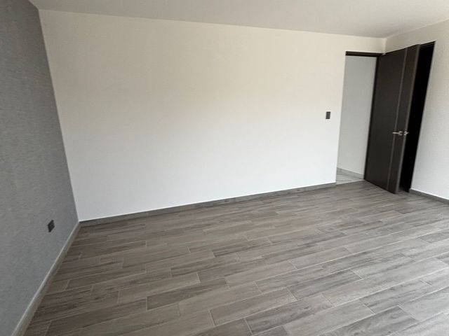 place photo 54