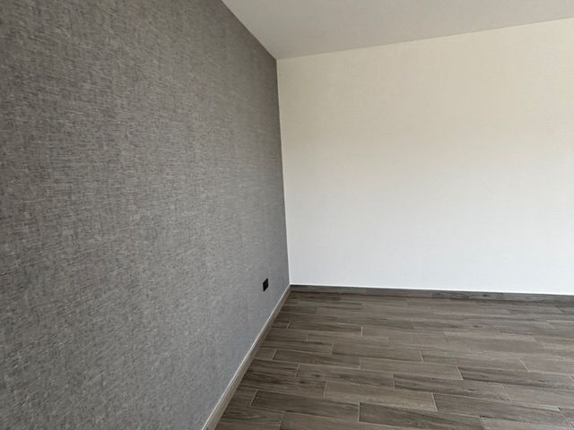 place photo 56