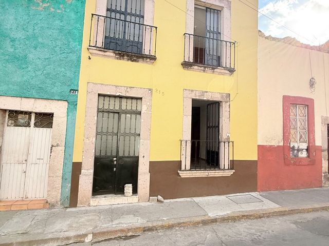 place photo 18