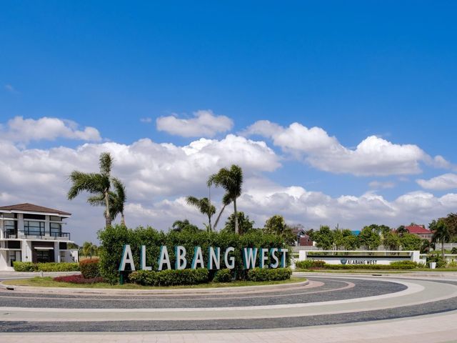Corner lot for sale in Alabang West Las Piñas City