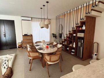 Villa dijual di Tibubeneng - AC, Air, Hot water