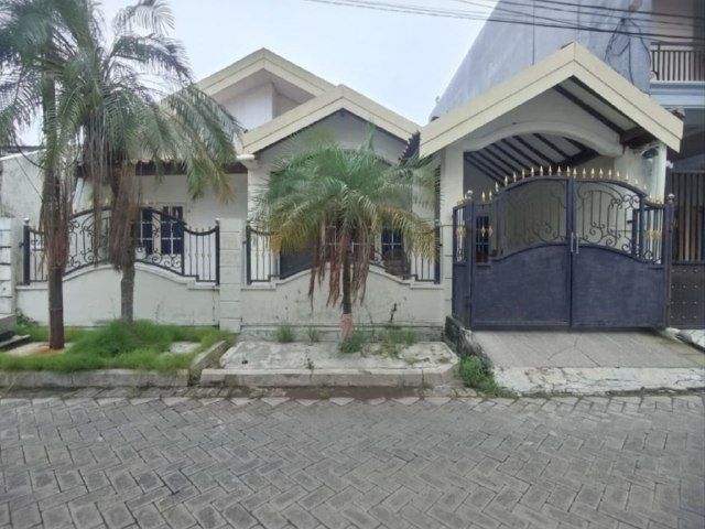 Rumah Sutorejo Utara STRATEGIS