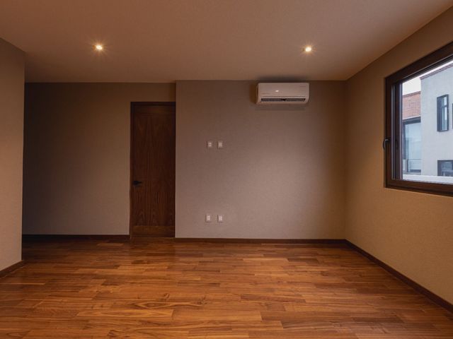 place photo 59