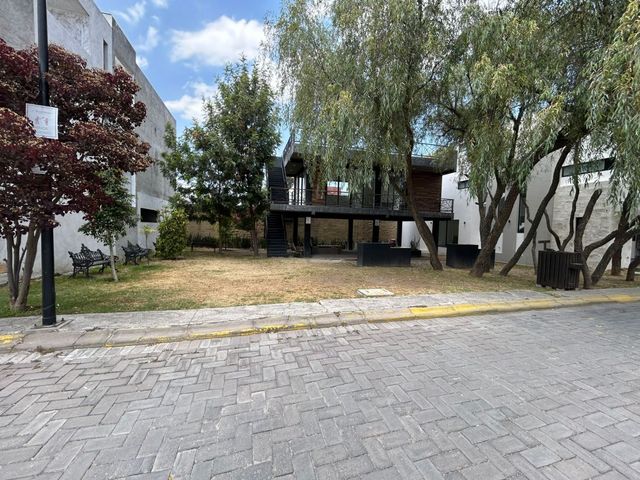 place photo 46