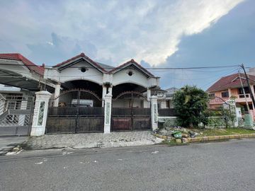 Dijual Cepat Rumah Harga Tanah Pantai Mentari, Dekat Pakuwon City