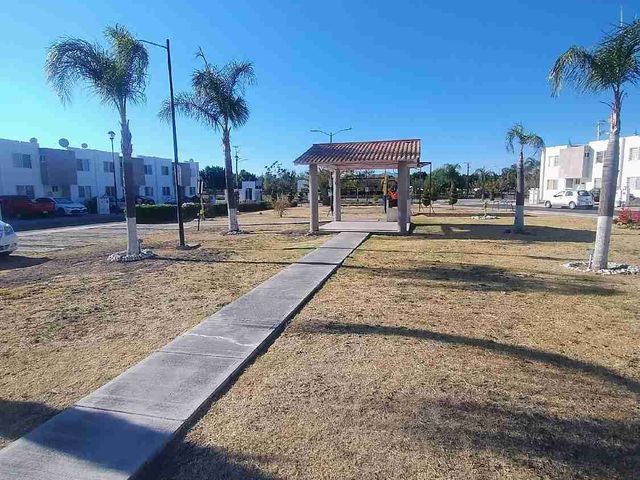place photo 18