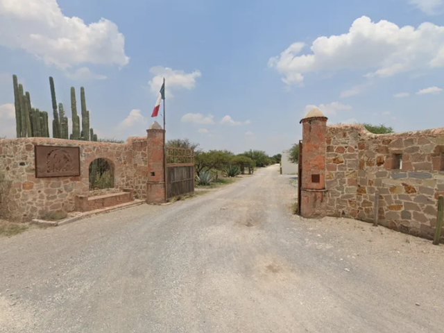 place photo 11