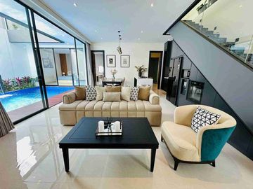 Villa dijual di Tibubeneng - AC, Balkon