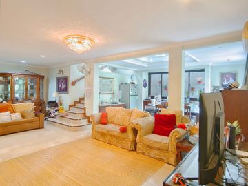 Jawa, PIDIE, Aceh, Indonesia - Air, Keamanan 24 jam