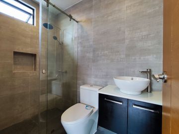 place photo 48