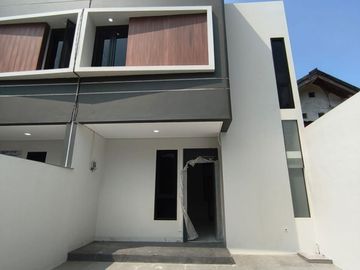 Dijual Rumah Minimalis 1M-an Dekat ITS Galaxy Mall Surabaya