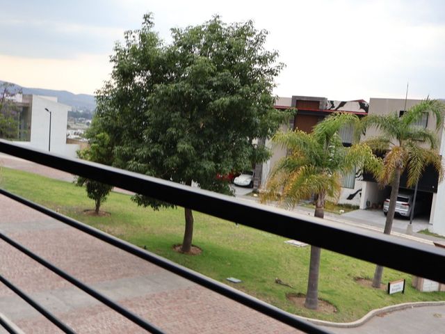place photo 52