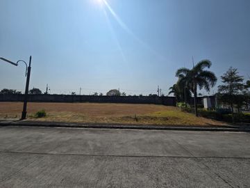 A Premium Lifestyle Investment: 332 sqm Residential Lot in Exclusive Alabang West Village