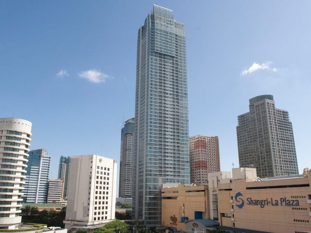 FOR SALE! Studio in St. Francis Shangri-La Place, Mandaluyong City