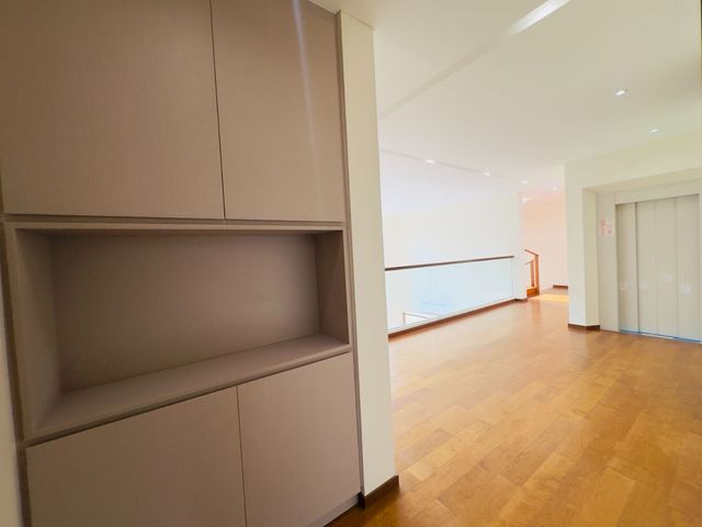 place photo 52