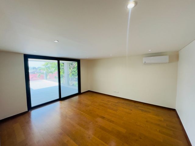 place photo 68
