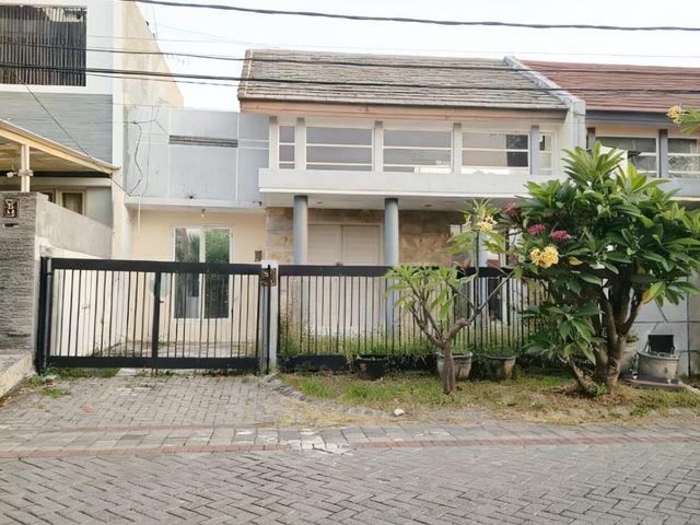 DISEWAKAN RUMAH PANTAI MENTARI KENJERAN