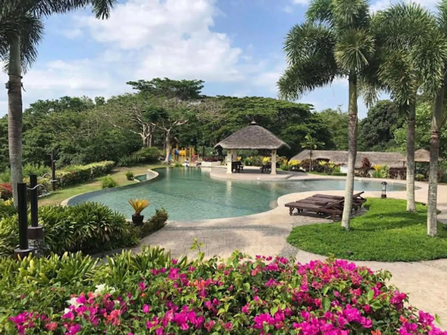 R1532 - Leisure Farms House and Lot For Sale