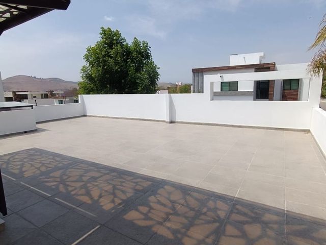 place photo 64