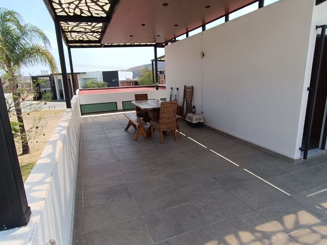 place photo 66