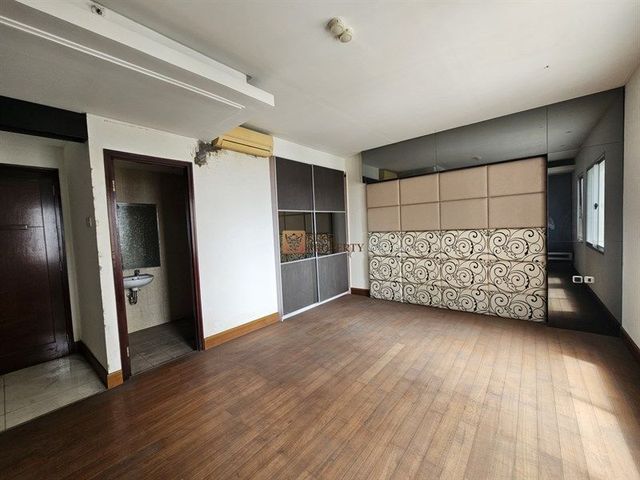 place photo 49