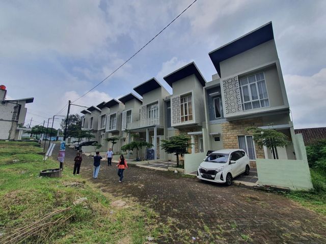 Villa Nyaman & Elegan, Cocok untuk Hunian atau Bisnis