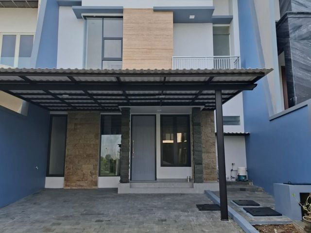 Rumah Palm Beach Pakuwon City Dkt Grand Island