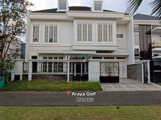 Rumah American Style Baru Gress Di Boulevard Araya Golf Malang