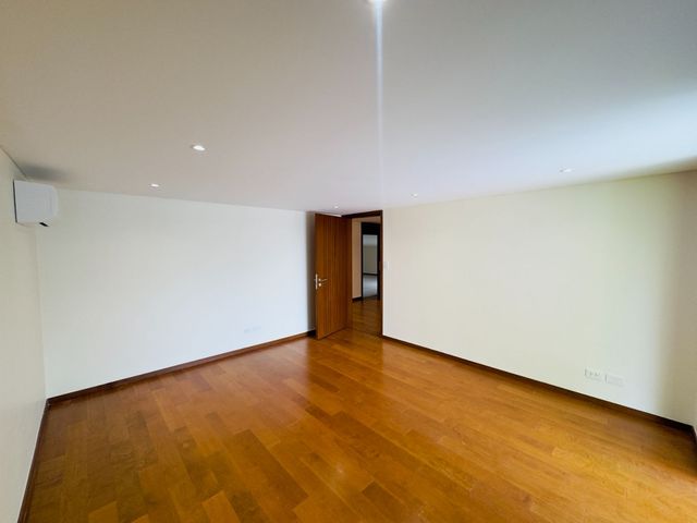 place photo 69