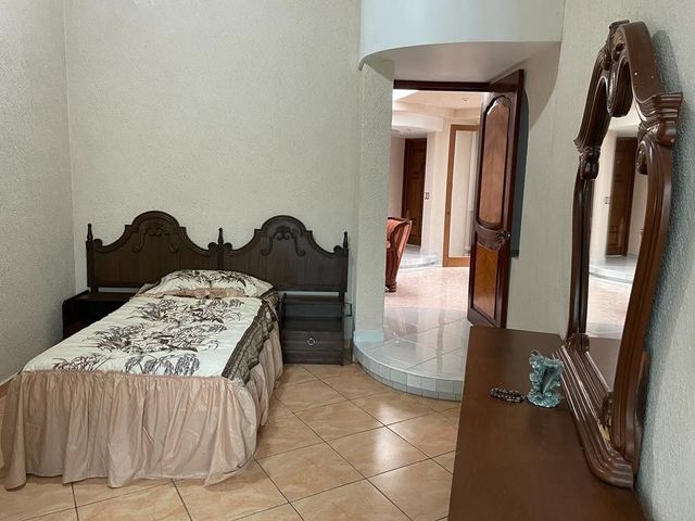 place photo 60