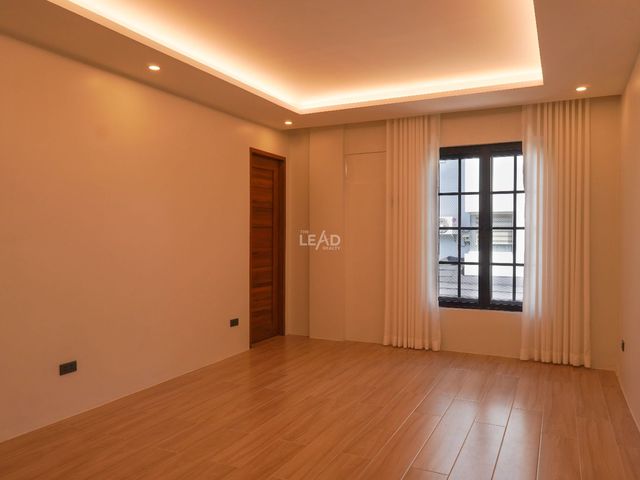 place photo 48