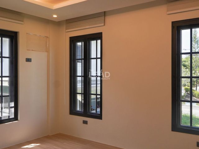place photo 52