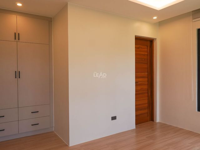 place photo 53