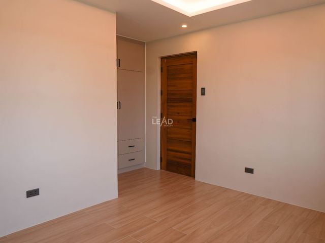 place photo 57