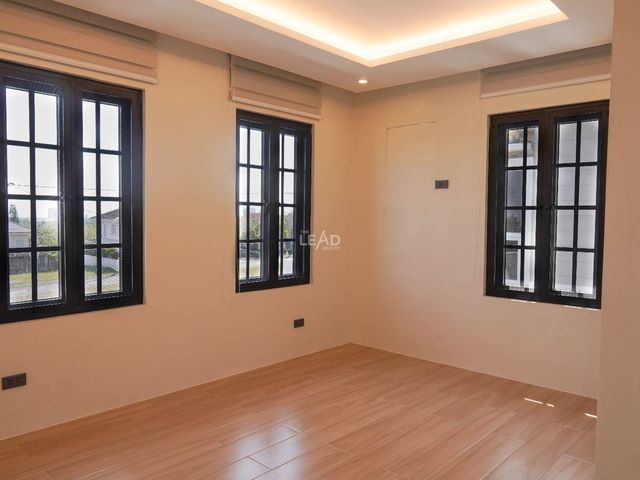 place photo 60
