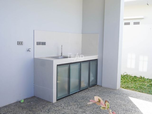 place photo 66