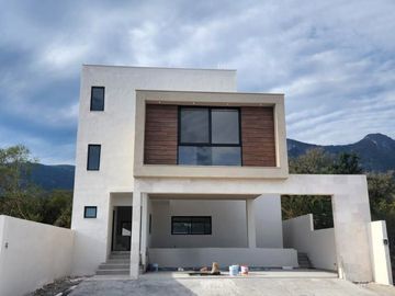 Casa en Venta Zona Amani Terra, Santiago, N.L.